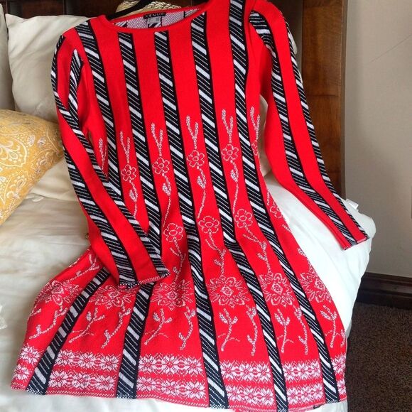 Venus Holiday Sweater Dress Size S - Picture 1 of 8